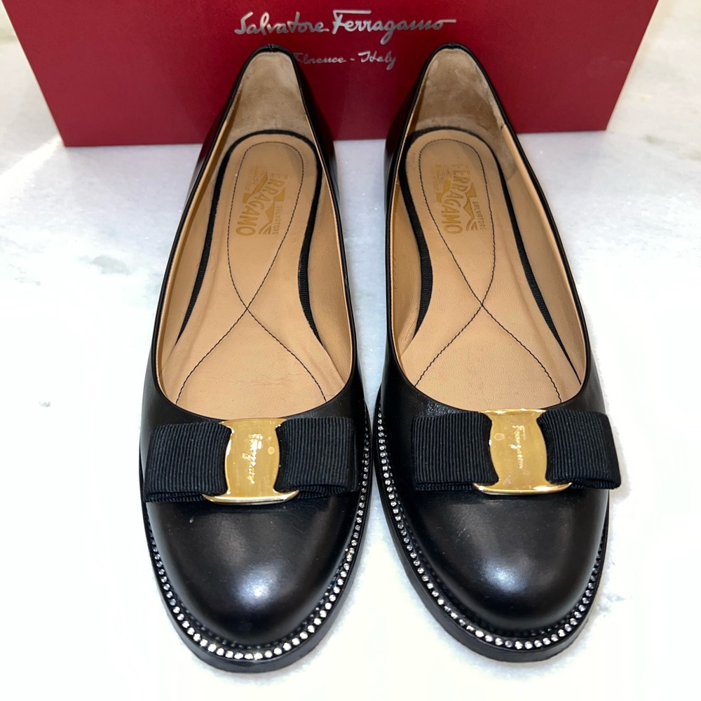 SALVATORE FERRAGAMO BLACK LEATHER BOW FLATS WITH CRYSTALS SZ 39.5/ US 9.5 B
